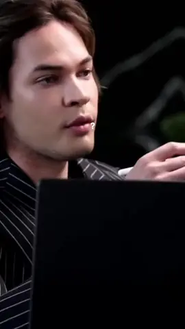 💡 Se você quer parar de tentar e começar a vender de verdade, então está na hora de conhecer o método que levou Thiago Finch de vendedor de videogames a multimilionário digital . . . . #dark #finch #cortes #thiagofinch #marketing 