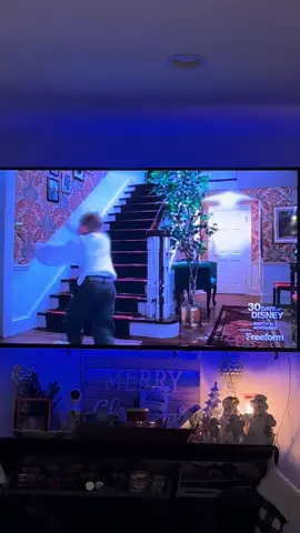 Christmas Movies are life 😂💯🎄 #Christmas #Homealone #Fyp #ChristmasMovies #ChristmasTime 