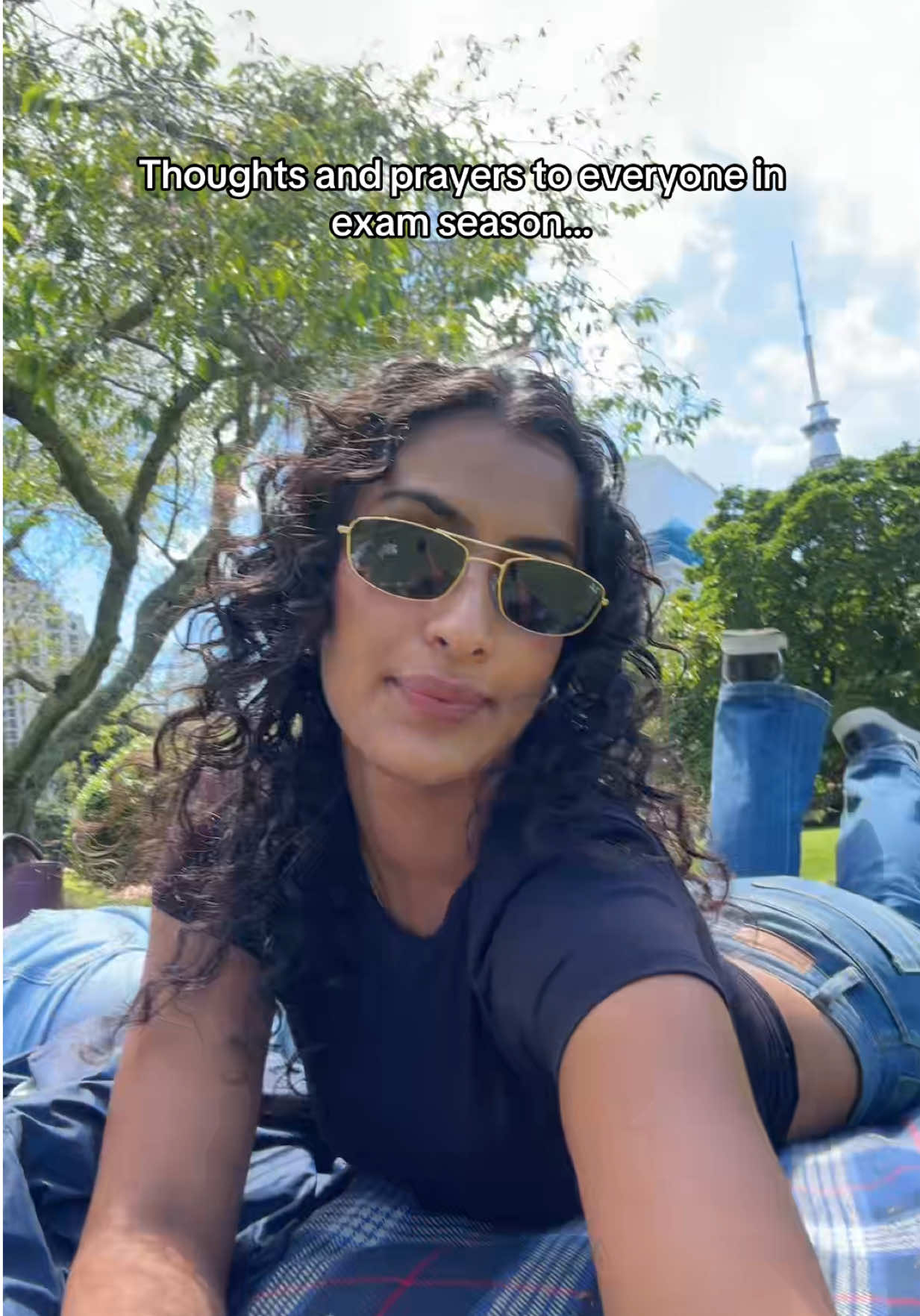 Meanwhile im enjoying this weather 🌞 