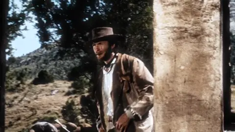 mama a diva behind you #clinteastwood #clinteastwoodedit #dollarstrilogy #oldwest #western #viralclip #rdr2 #fyp #foryoupage #arthurmorgan 