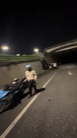 đội báo Đêm chủ Nhật 📸✈️🇻🇳#xin1timva1follower🥰🥰 #xhxhxhxhxhxhxhxhxhxhxhxhxhxhxhxhxh #ex150dokieng #y15zr 