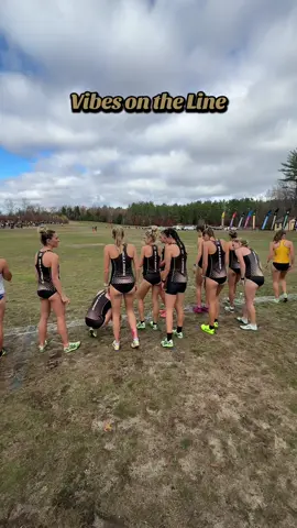 Vibes for days. They were ready.  #crosscountry #crosscountryrunner #d1