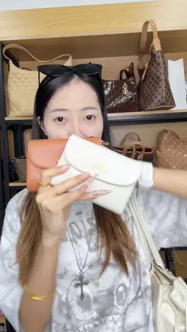 A wallet with excellent feel #genuineleather #cowhide #fyp #cardholder #coinpurse 