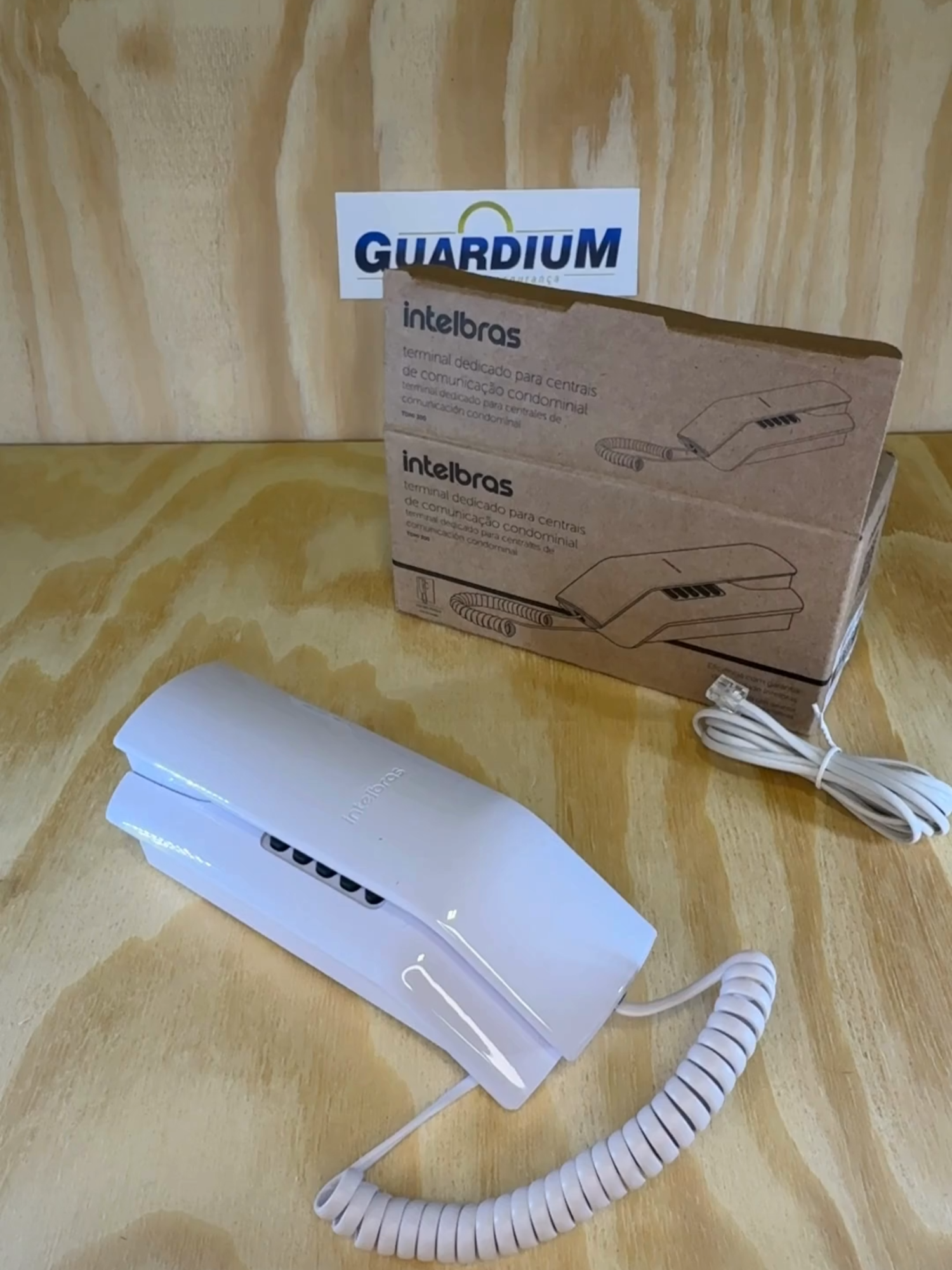 Terminal Dedicado Intelbras TDMI 300 Branco Interfone para Condomínios, fácil instalação e qualidade #intelbras #interfone #portaria