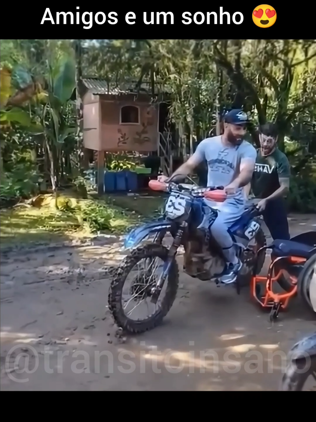 Quem tem amigos assim não precisa de mais nada 😍 #amigos #amizade #moto #cadeiraderodas #superacao 
