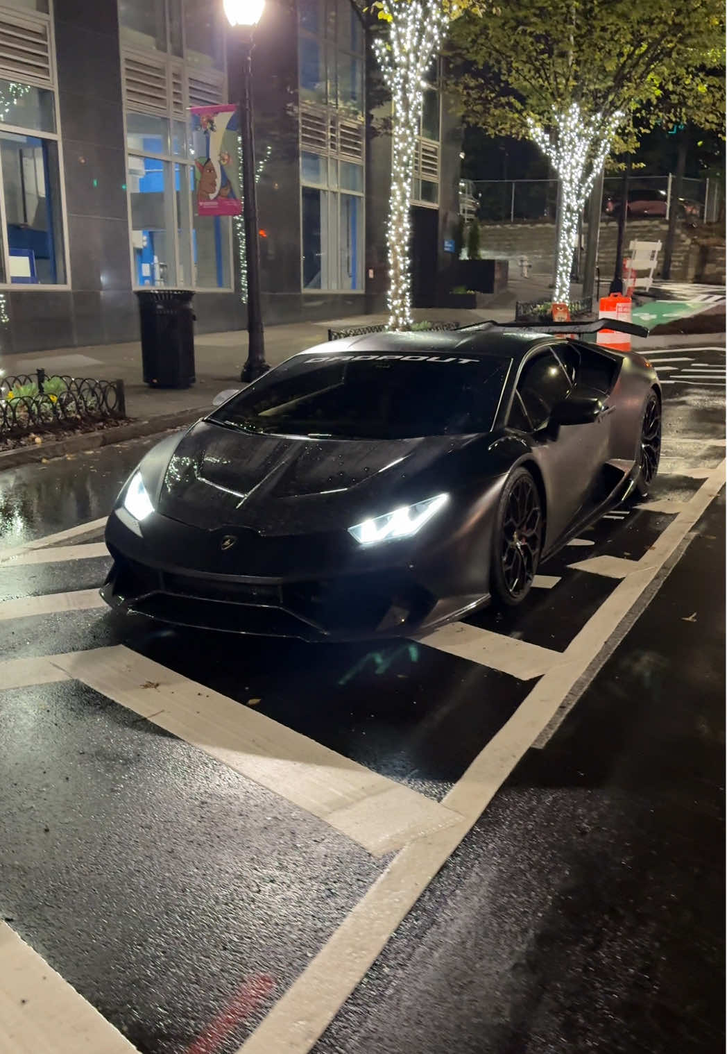rainy sunday night #atlanta #fyp #leonthekenyan #lamborghini 