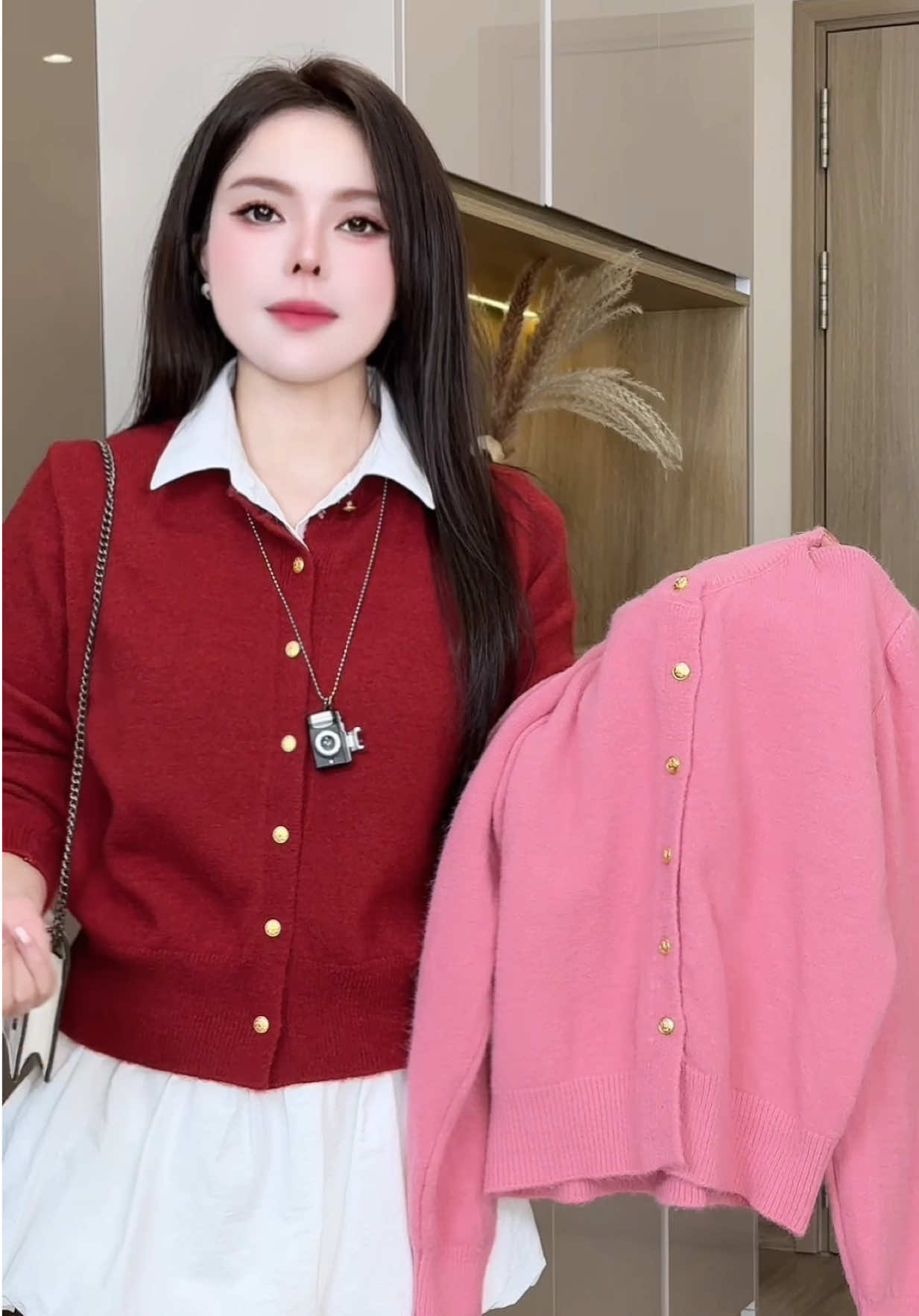 Áo len cardigan khuy đồng xịn sò hàng Qc đẹp xỉu luôn , chân ái mặc là mê mềm đẹp nhẹ nhàng  xinh xỉu #cardigan #aocardigan #cardigancrop  #aolen #aolenquangchau