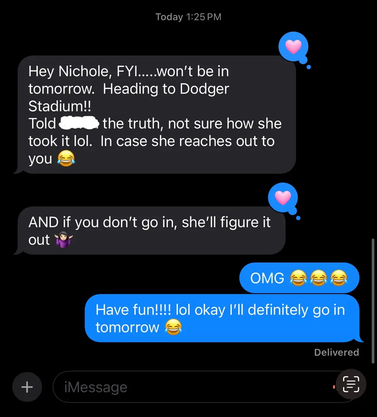 Love her sm, hopefully she has a great time 😂🫶🏼 honestly half of LA is probably going to call off of work tomorrow #la #dodgers #fyp #WorldSeries 