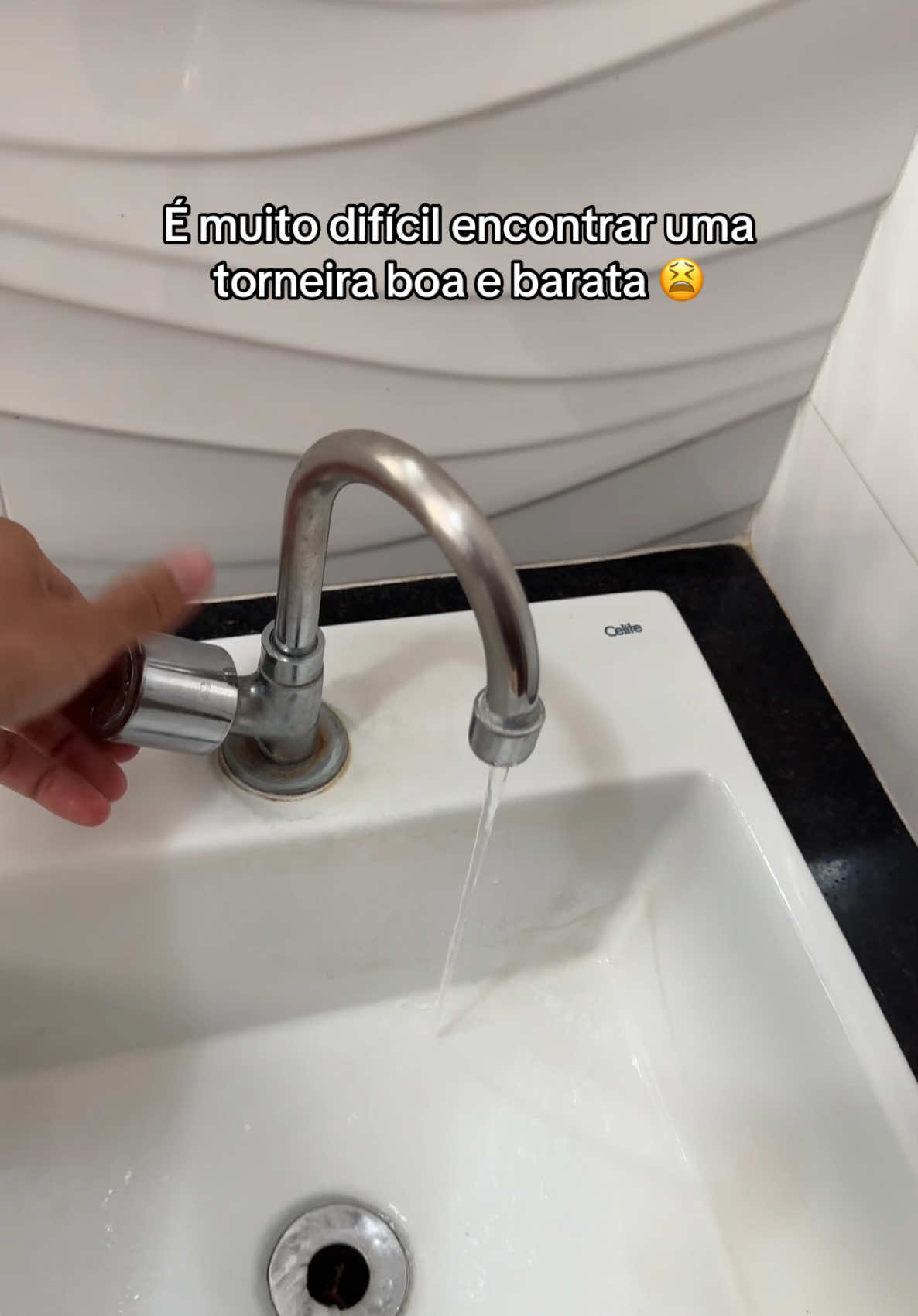 Finalmente encontrei uma torneira para banheiro boa e barata 😱 #torneira #torneirabanheiro #TikTokShop1111BR #tiktokshopblackfridaybr 