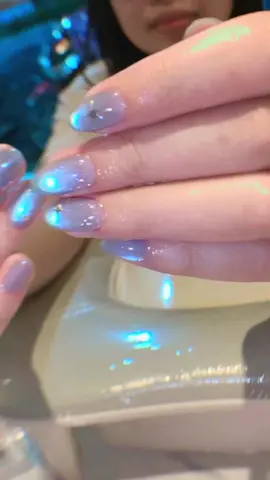 Ù uâyyyy cái màuuuuu 💅🏻 #nailnhasky #nailmatmeo 