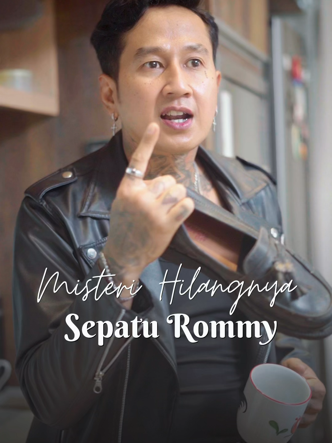 SEPATUKU HILANG!!! Ternyata dia pencurinya!!! @kiki_maxdrama@blingkypingky.maxdrama@djin.maxdrama@maxdrama.id #drama #maxdrama #rommymaxdrama #part2 #dramalanjutpart2 #dev #yani #april #aftah #nita #kiki #rommy #nisyah #zahra #novi #atra #faisal