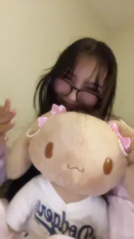 my bestie gave me this plushie 🫶🐕 #fyp #urth2les 