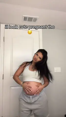 been bed rotting all day after church… EVERYONE LAUGH WITH ME 😀 