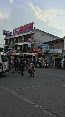 Pero que locas 🤣🤣🤣Alegre la alegría #heradehielo #risas #viral #quiche #🤣 @_ALEXANDER_ @thebestbuses.1 @LUISITO❤️‍🔥 