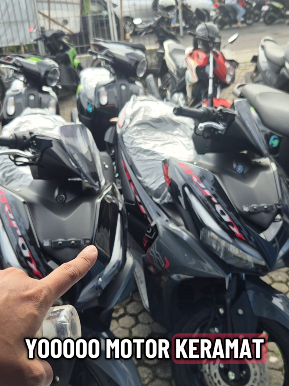 Ngumpung ready Aerox Keramat Aerox Blackgrey🔥 Kasih murah aja DP mulai dari 1,5jt aja 🤩 ☎️0859 4255 1122  #promomakanharian #aayamahatasik #yamahamurahtasik #yamahajgtasik #aeroxblackgrey 