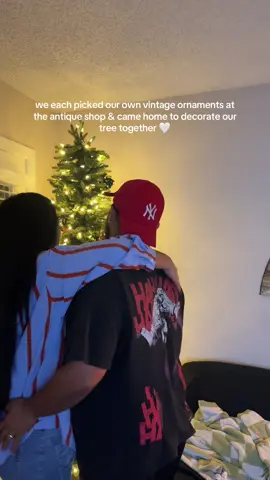 Still not done, we want just a few more. We actually had such a nice time at the antique shop, he went just to be nice to me & ended up enjoying it so much that I was the one trying to drag him out at the end 😂😭 #vintageornaments #christmastree #vintagefinds 