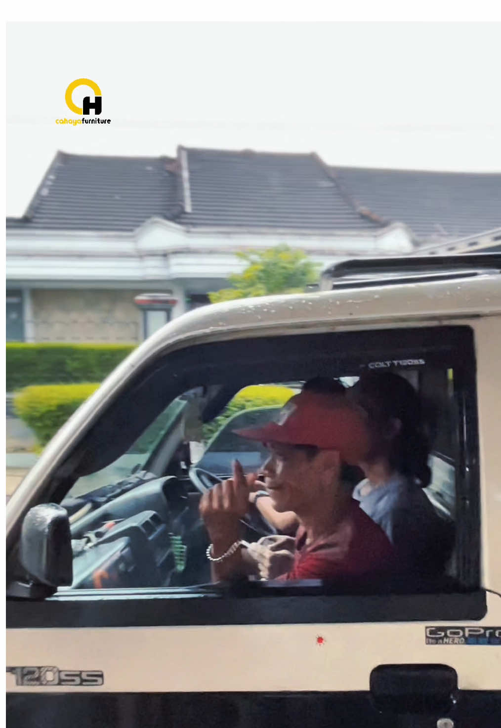 sehabis hujan terbitlah orderan hehehhe bhungkussss😍🛍️ #fyp #delivery #backdroptv #sekatruanganminimalis #singaparna_tasikmalaya 