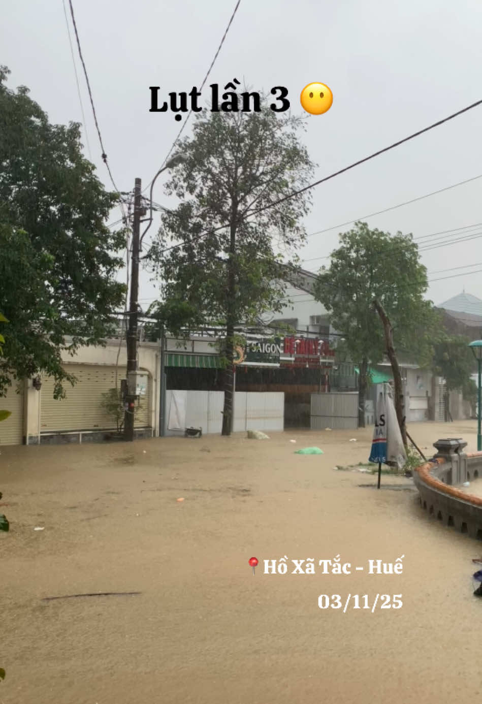 Có thể là xỉu lunn 🥲 #lulut #hue #2025 #antoanmualu #mientrung 