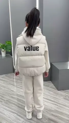 sét đồ 3 món xinh sang chảnh dễ thương cá tính cho bé #thoitrangbe #aokhoacbe #fashion #setdonusangchanh #setdobegai 