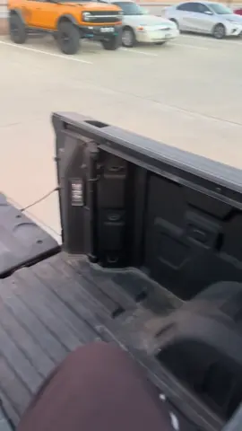 O #trocasperronas #trocas 