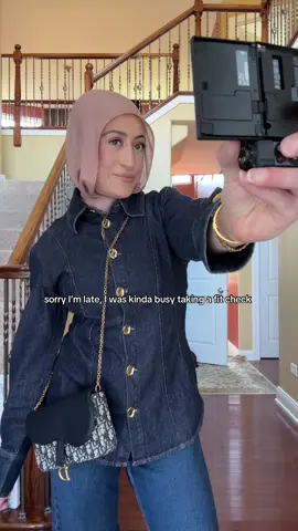 kinda busy #modestfashion #hijabi #OOTD 