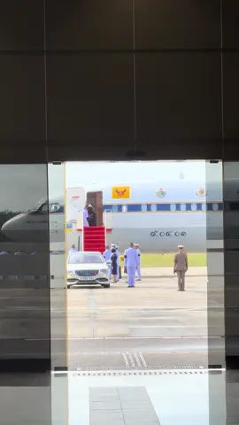 วันที่ ๓ พฤศจิกายน พ.ศ.๒๕๖๘    คุณหญิง ปภัสสร วัชรหทัยพัทธ์ เป็นผู้แทนพระองค์ 💛💜    - ถวายผ้ากฐินพระราชทาน ณ วัดกระพังสุรินทร์พระอารามหลวง    - เปิดอาคาร ศรีพัชรินทรานุสร์ ณ รร.วิเชียรมาตุ    - เยี่ยมชมวิสาหกิจชุมชน ผ้าทอนาหมื่นศรี อ.นาโยง จ.ตรัง    - เยี่ยมชมร้านมาเจอนี่คาเฟ่  #รอรับผู้แทนพระองค์ #คุณหญิงปัสสร วัชรหทัยพัทย์