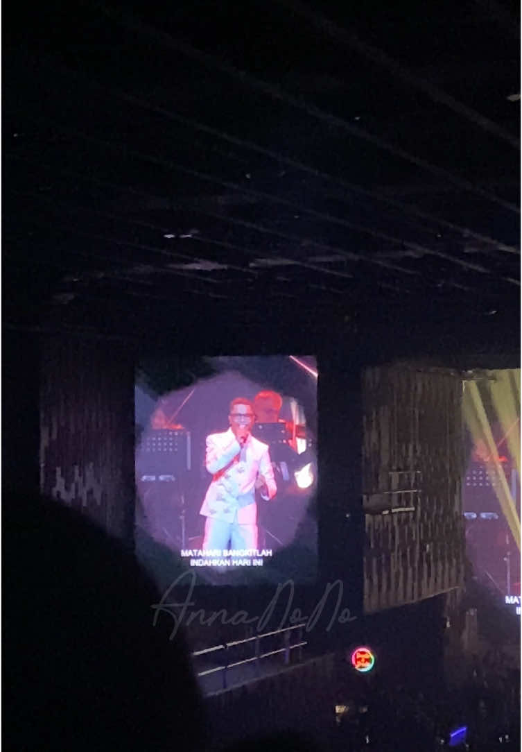 Matahari by @Hafizsuip 😭😭🤍🤍sedp btul suara dia❤️ i miss him on stage🤍  #fypシ゚ #fyp #fyppppppppppppppppppppppp #hafizsuip #disebalikakuhafizsuip 