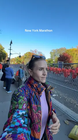 Spend a day with me cheering on the new York marathon! #newyorkmarathon #newyork #spendadaywithme 