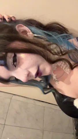 i’m black and blue 🤡