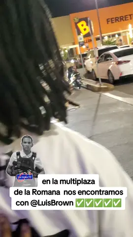 miren a quien encontré  en la multiplaza de la romana #alexanderlafama @Luis Brown @Yansell 157🖤🎶🥀 