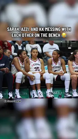 This trio is gonna be comedy all year 🤣 (Via @Storrs Central)  #uconnwbb #ncaawbb #azzifudd #womensbasketball 