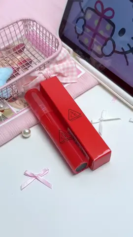 Son tint 3CE lên môi chuẩn sắc lâu trôi Lazy Pop Lip Stain. #son #3ce #tint #lipstick