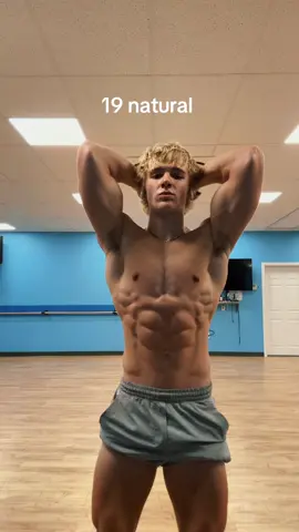 Ascending #shredded #gymmotivation #fyp #gym #GymTok 