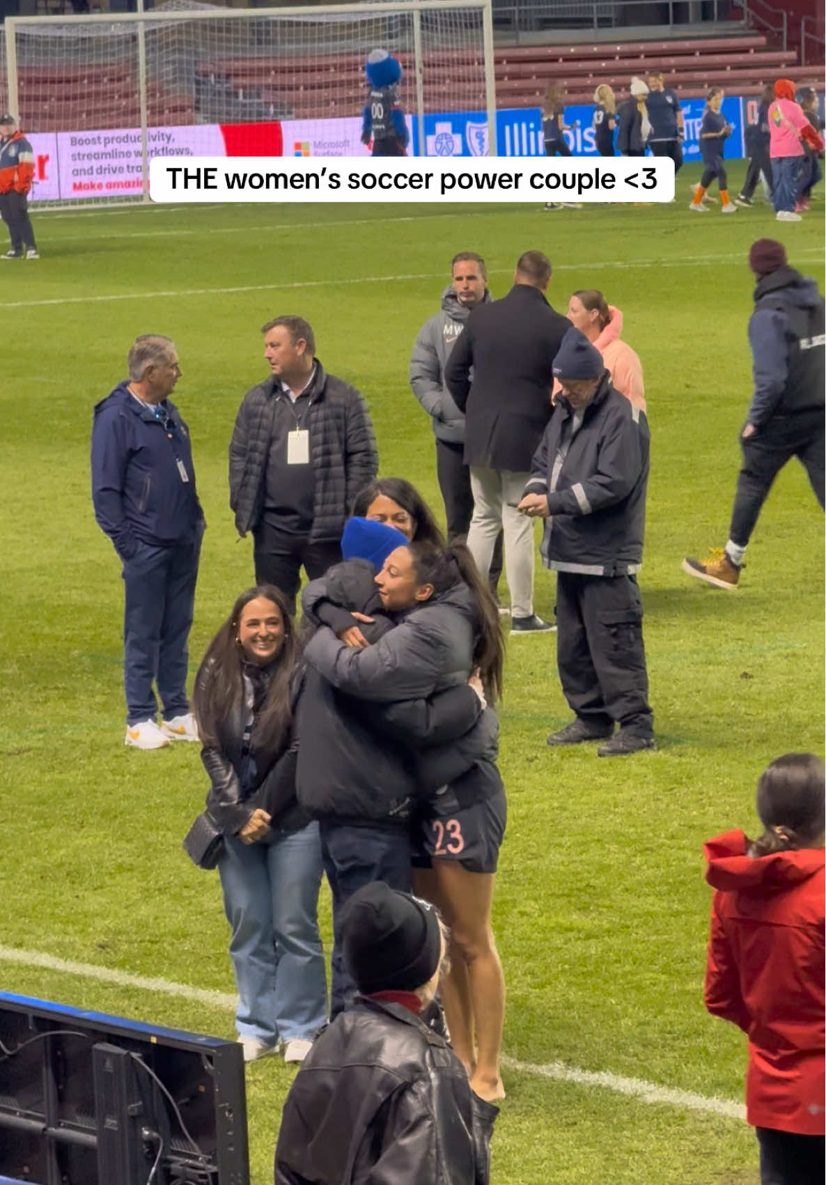 Christen Press and Tobin Heath embrace after CP23’s last game :,) #christenpress #tobinheath #nwsl #uswnt #lesbiansoftiktok 