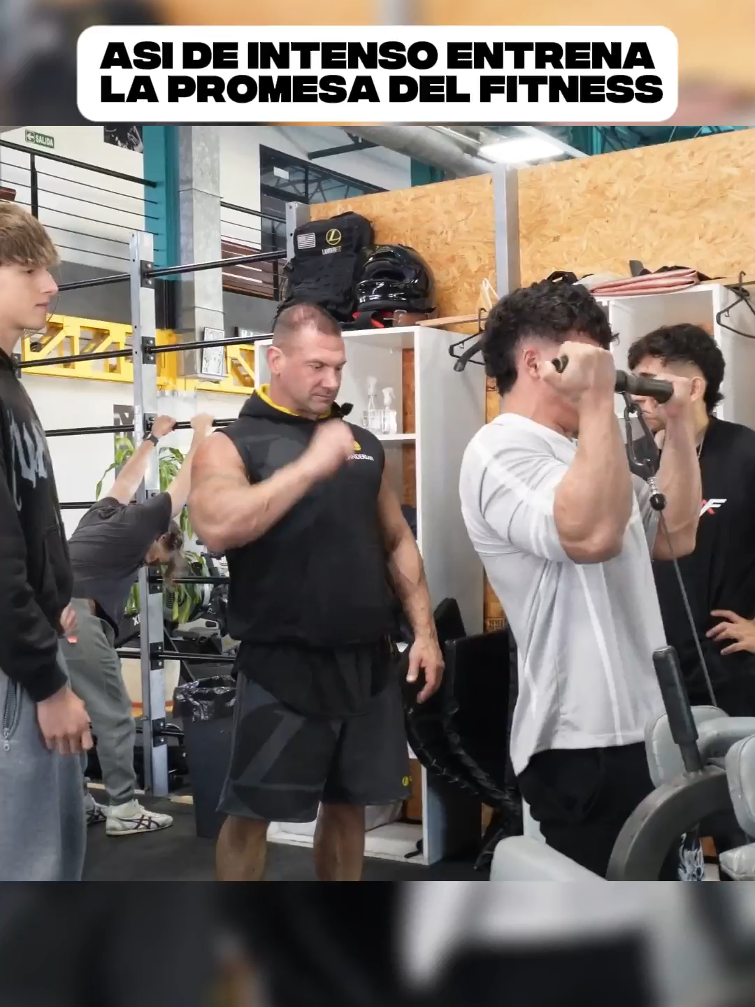 asi de intenso entrena la promesa del fitness #entrenamiento #gym #Fitness