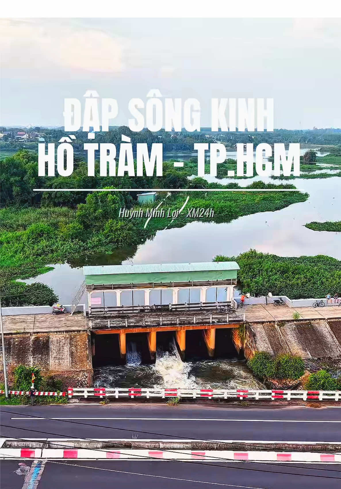 Toàn cảnh đập Sông Kinh và ruộng lúa xanh mát dưới màn sương sớm #xuyenmoc24h #hotram 
