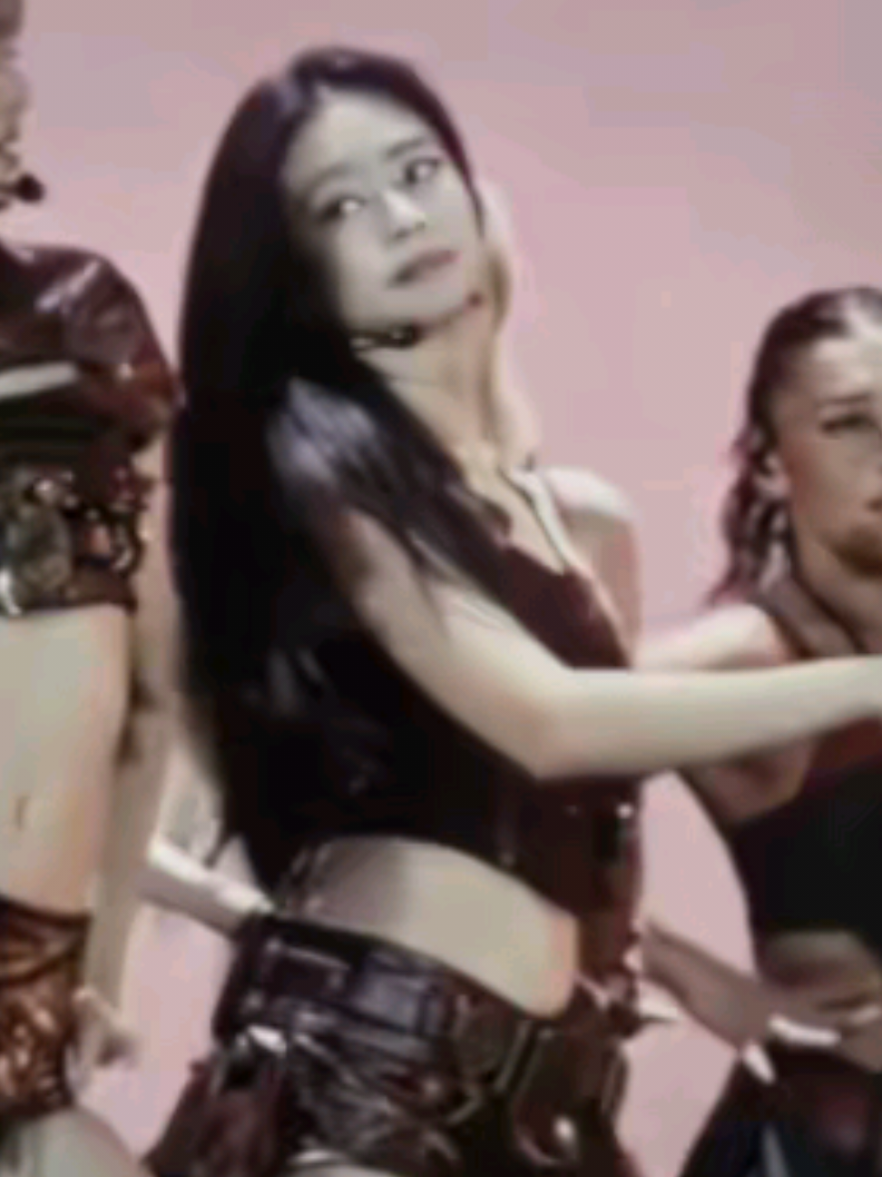 just show me where u are tonightttt  #jennie #jenniekim #jennieedit #jenniekimedit #ninievyj 