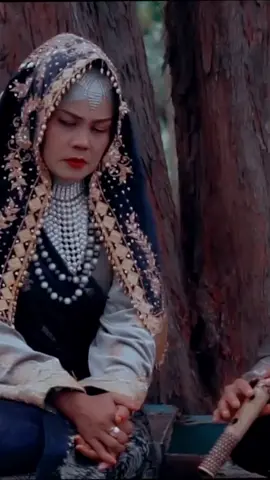 Misramolai - Ragam Dunia | Dendang Minang 2025 Suara khas bersatu dalam satu lagu dendang Minang yang penuh makna. “Ragam Dunia, dibawakan penuh penghayatan oleh Misramolai. Info Lagu: Judul: Ragam Dunia Penyanyi: Misramolai Lirik: NN Channel YouTube: @lartminang Website: lfmusikindo.com TikTok & IG: @official.lartstudio Upload Lagu Minang Viral 2-3x Seminggu Silakan dibagikan, jangan di-reupload ya! © 2025 Lart Studio - All Rights Reserved. #RagamDunia #Misramolai #LaguMinang #LaguMinang2025 #DendangMinang 