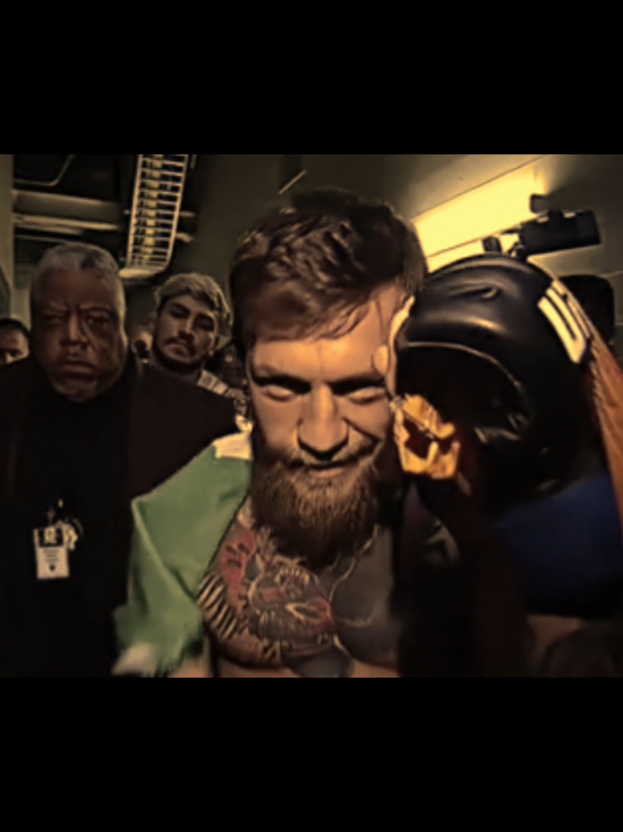 voltei🤟 peguei alguns clipes no tkk pq n achei nenhum em outro lugar😓#fyppp #fyp #edit #connor #mcgregor 