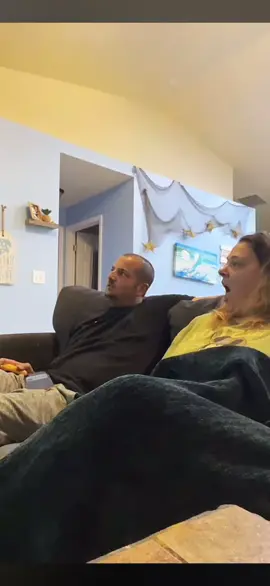 I don’t know what’s worse… listening to her talk about a fake pregnancy or the insane looking yawns every 3.5 seconds #gabijacobson #badmomsoftiktok #justiceforcam #dramatwins🎭 #gabriellejacobson 