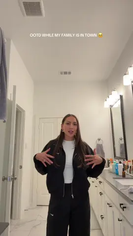 ty to @Nike for helping me to feel CONFIDENT AS H*LL post partum 🤭 #OOTD #newmom #postpartumoutfits 