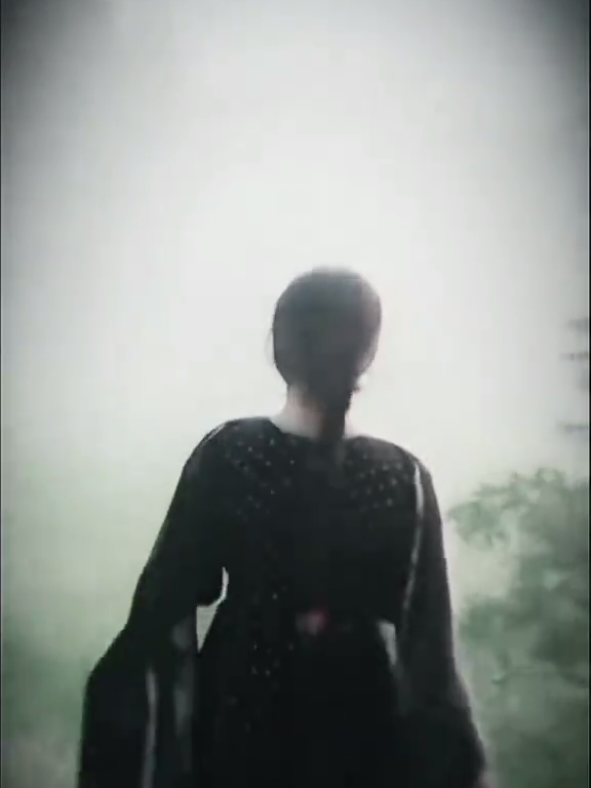 তার-পর আমি যা  একবার ফেলে আসি, তারজন্য মনে হাহাকার যন্ত্র'ণা হলেও পিছু,ফিরে তাকাই না আর..!❤️‍🩹🙂