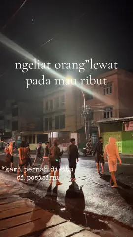 orang orang keren pada masanya🥺                                             #fyp #foryourpage #katakata #storymlm 