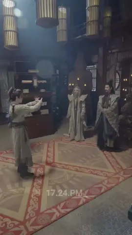 MANUSIA LAWAN LANGIT !!! Darma, manusia biasa tanpa latar belakang, dihina karena bakat rendah. setelah mendapat petunjuk dewi bulan ia bangkit melawan takdir. meski dihianati dan dijebak, ia menembus aturan dunia kultivasi dan mengubah julukan 