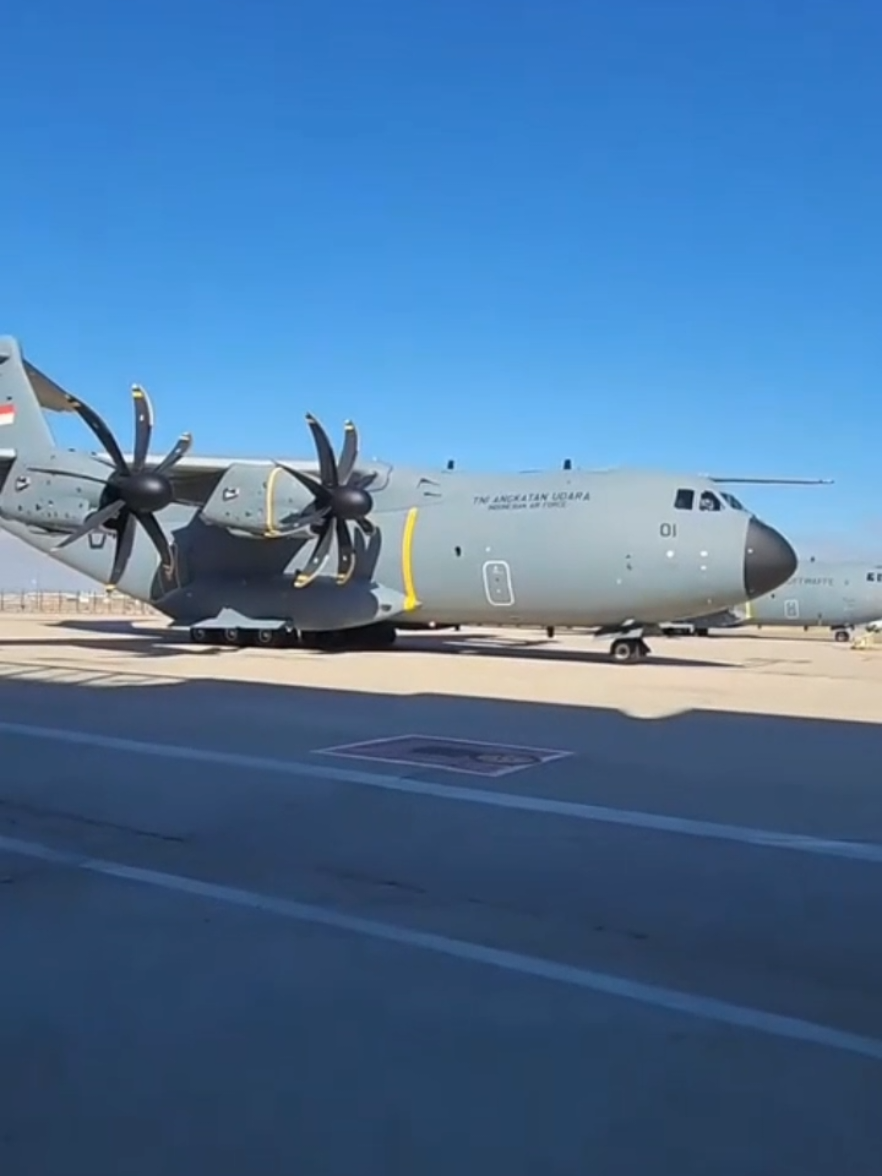 INDONESIA MAJU,untuk alutsista yang lainya ditunggu kepulanganya#foryou #foryoupage #jokowi #prabowo #fyppppppppppppppppppppppp 