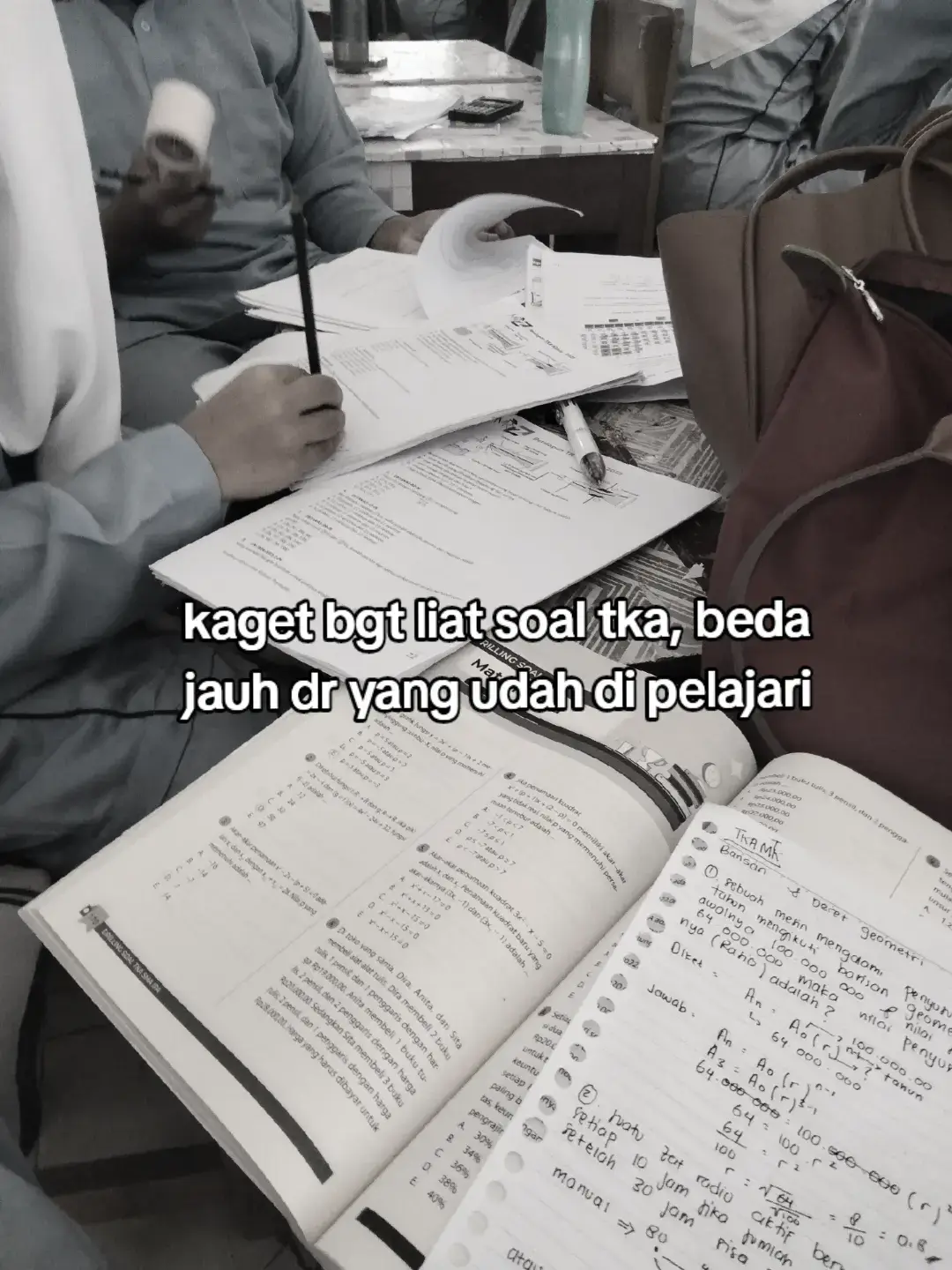 bayangin deh udah full belajar tka, dr yt, tt, google, liat kisi'nya, udah di pelajari mati matian eh malah beda jauh bgt wkwk😹😹#fypシ #tka#fyp #katakata #fyppppppppppppppppppppppp 