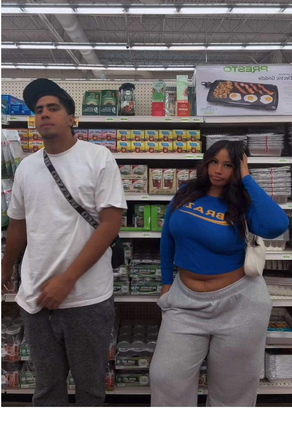 can uu tell who’s idea it was to make this ? #fyp #polynesian #dance 