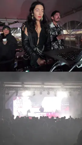 a little clippy from my VJ set at @Submersion Festival with @IMANU #vj #bassmusic #edm #resolume #aftereffects 