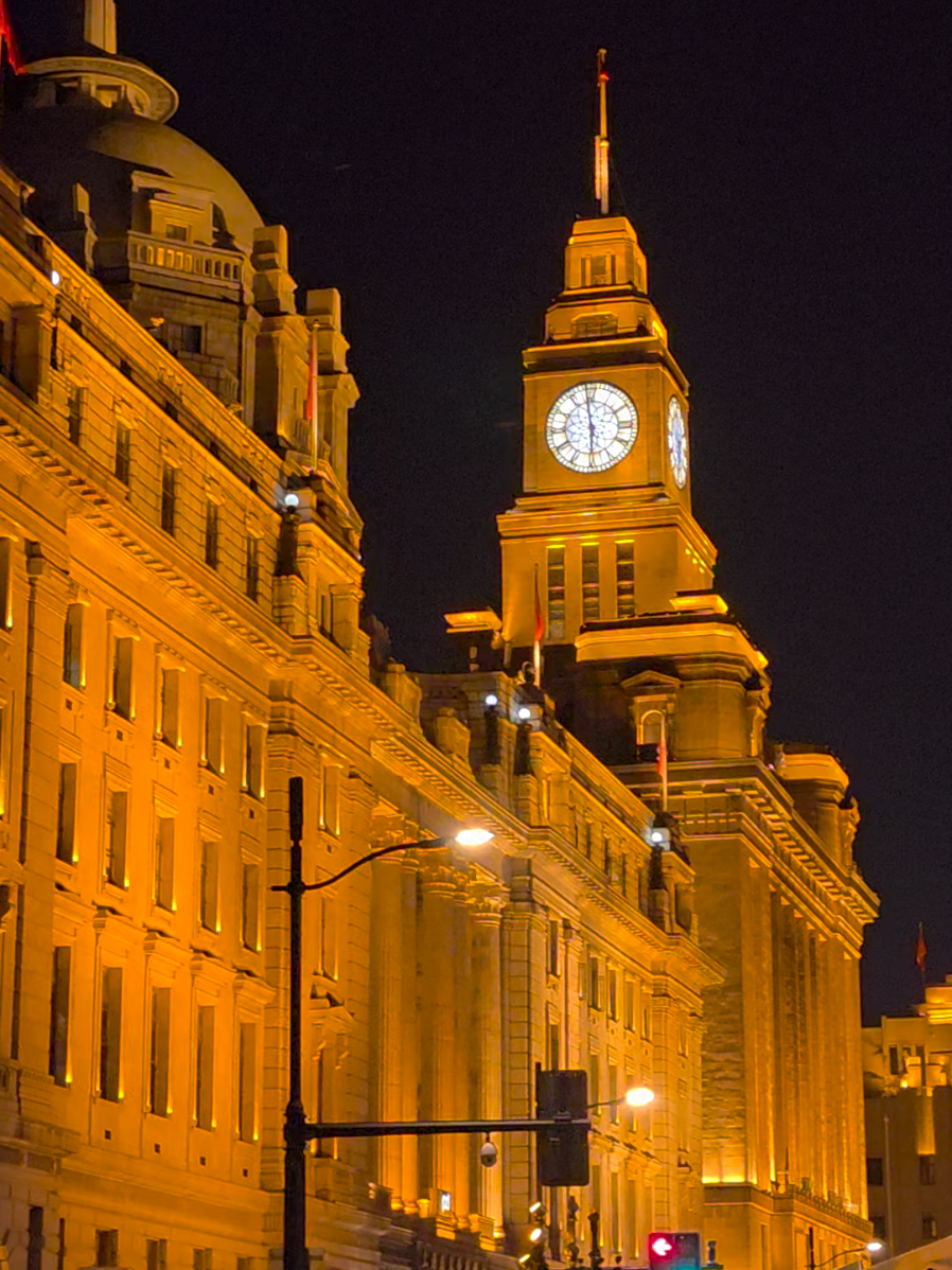 Đến Thượng Hải nhất định không được bỏ lỡ khoảnh khắc lên đèn. Quá tuyệt vời.. diễn biến chỉ có 3s thôi 🥰#Shanghai  #dulichtrungquoc #vivuvn 