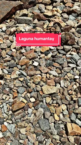 Donde el cielo se disuelve en el agua y el alma aprende a guardar silencio. Hashtags sugeridos: #LagunaHumantay #PerúMágico #ViajeInterior #NaturalezaSagrada #AventureroDelAlma     